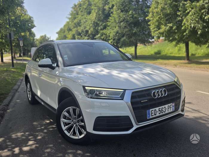 Audi Q5, 2.0 l., off-road / crossover