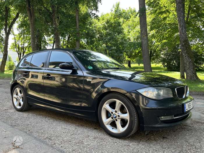 BMW 120, 2.0 l., hatchback