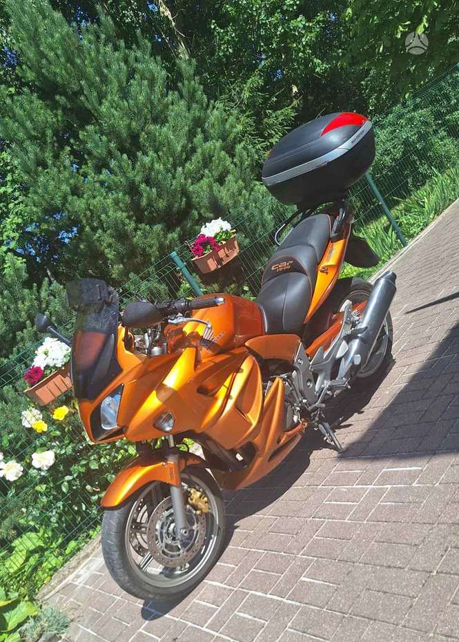 Honda CBF, kruīza / touring