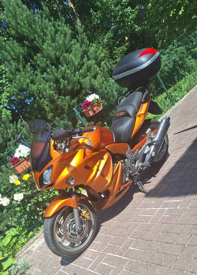Honda CBF, touring / sport touring