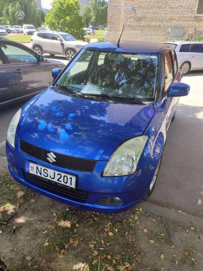 Suzuki Swift, 1.5 l., Хэтчбек