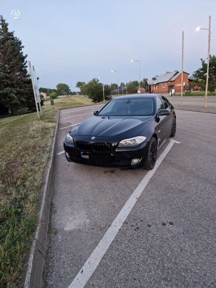 BMW 520, 2.0 l., Седан