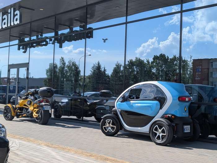 Renault Twizy, sedanas