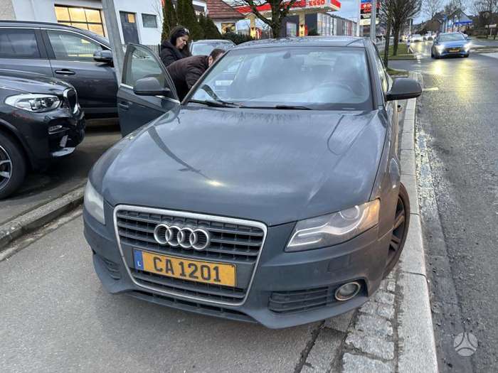 Audi A4, 2.7 l., Седан