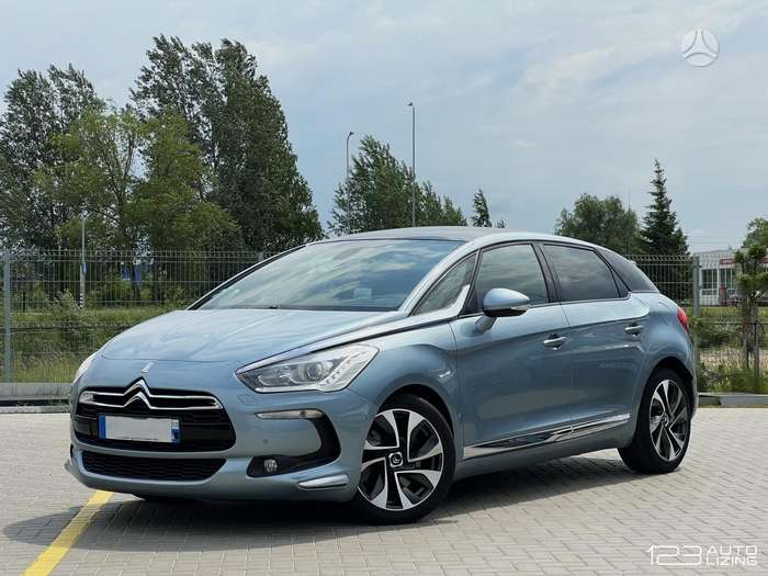 Citroen DS5, 2.0 l., hatchback