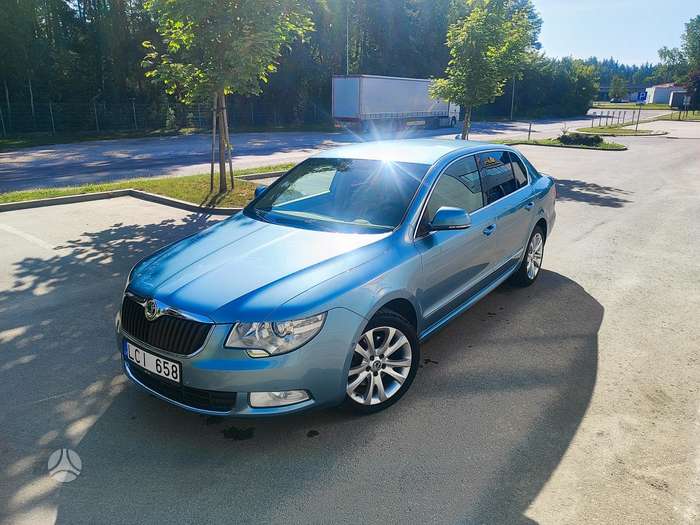 Skoda Superb, 1.8 l., hatchback