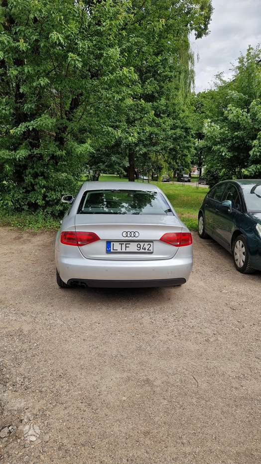 Audi A4, 1.8 l., Седан
