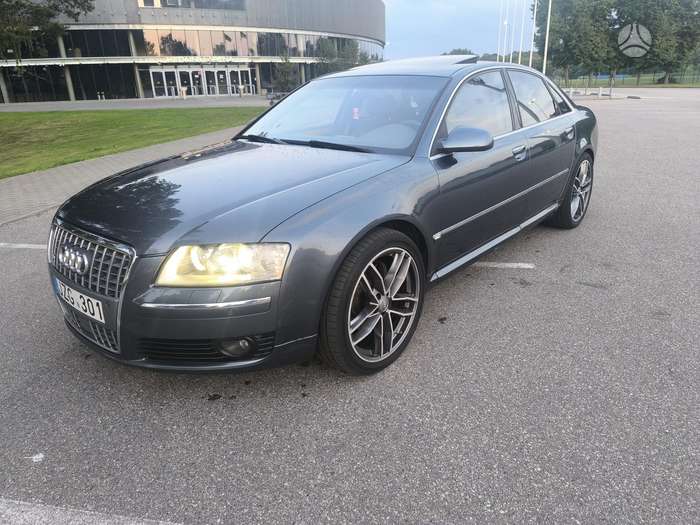Audi A8, 4.1 l., saloon / sedan