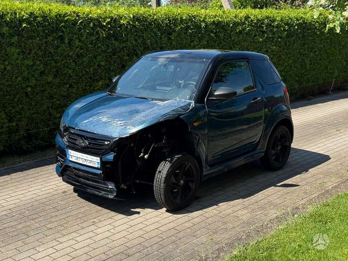 Ligier JS50, hatchback