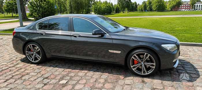 BMW 740, 3.0 l., Седан