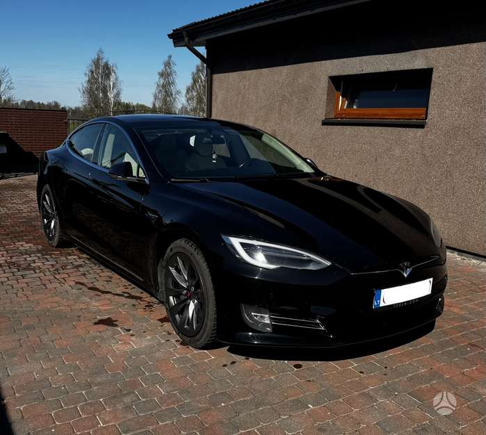 Tesla Model S, 75 kWh, hečbekas