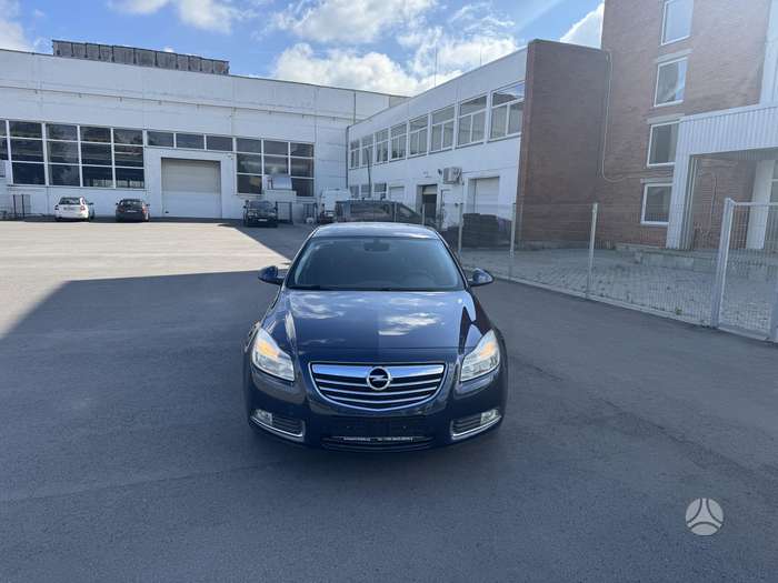 Opel Insignia, 2.0 l., Хэтчбек