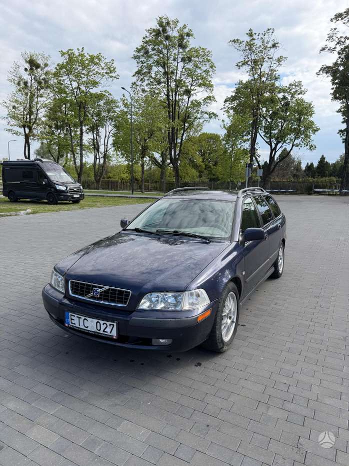 Volvo V40, 2.0 l., Универсал