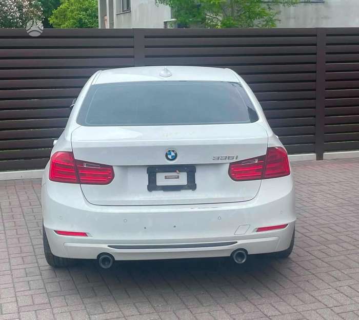 BMW 335, 3.0 l., Седан