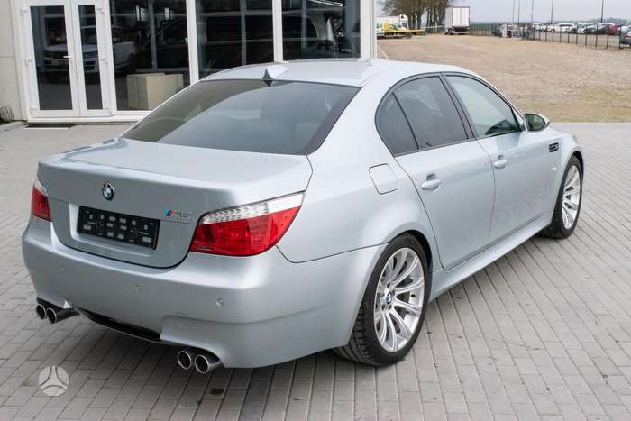BMW M5, 5.0 l., Седан