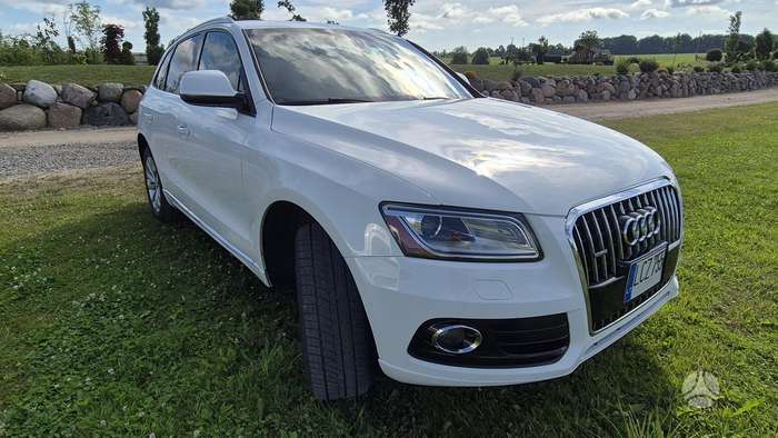 Audi Q5, 2.0 l., Внедорожник / Кроссовер