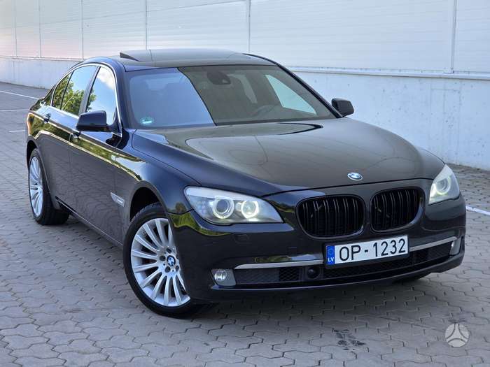 BMW 730, 3.0 l., Седан