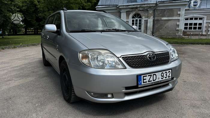 Toyota Corolla, 2.0 l., universalas