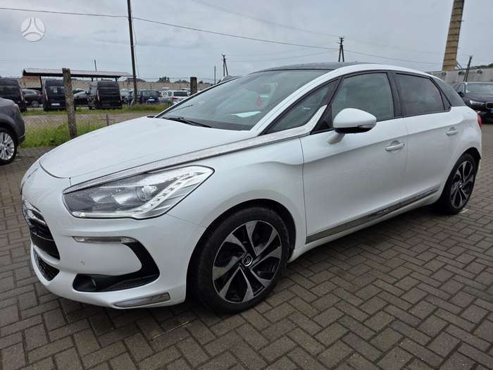 Citroen DS5, 2.0 l., hatchback