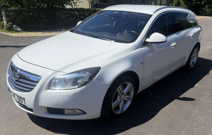 Opel Insignia, 2.0 l., Универсал