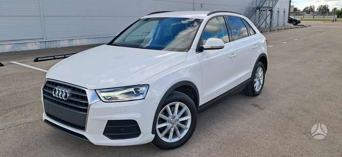 Audi Q3, 2.0 l., off-road / crossover