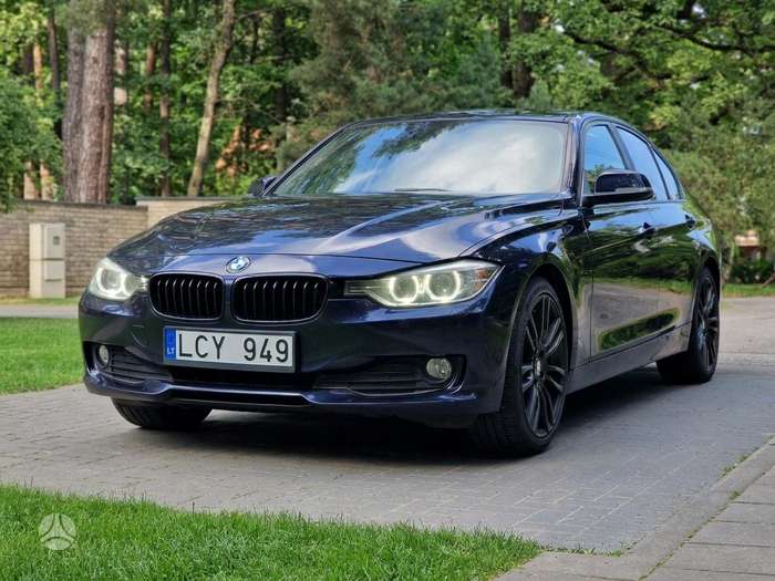 BMW 320, 2.0 l., Седан