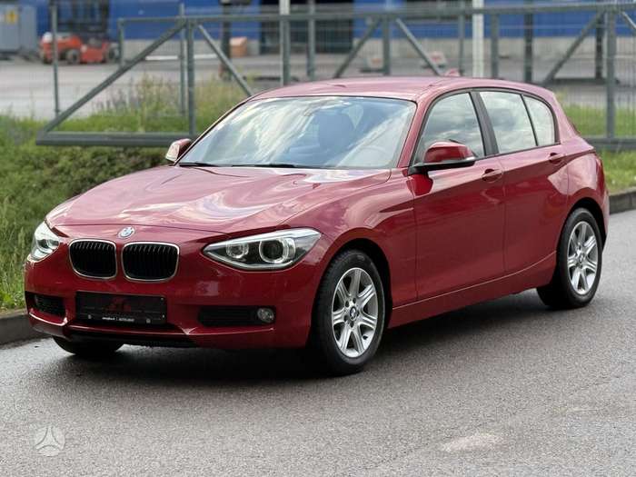 BMW 120, 2.0 l., hatchback