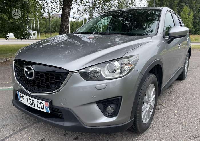Mazda CX-5, 2.2 l., off-road / crossover