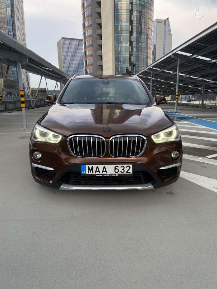 BMW X1, 2.0 l., Внедорожник / Кроссовер