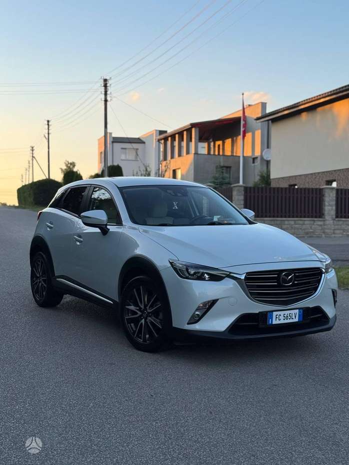 Mazda CX-3, 1.5 l., hatchback