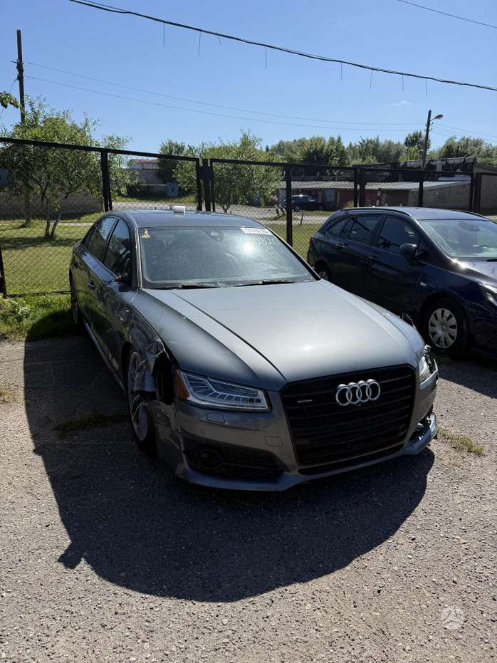 Audi A8 L, 3.0 l., Седан