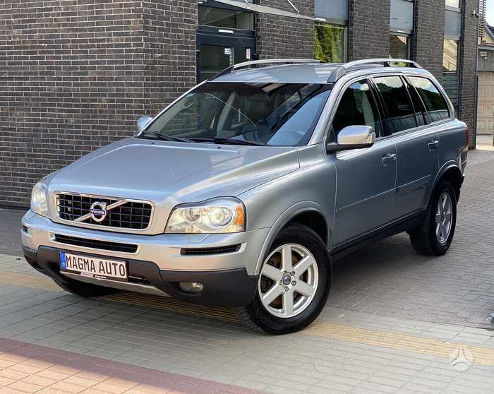 Volvo XC90, 2.4 l., off-road / crossover