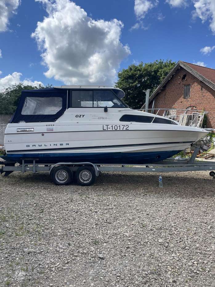 Bayliner 2252 Ciera, яхты / катера
