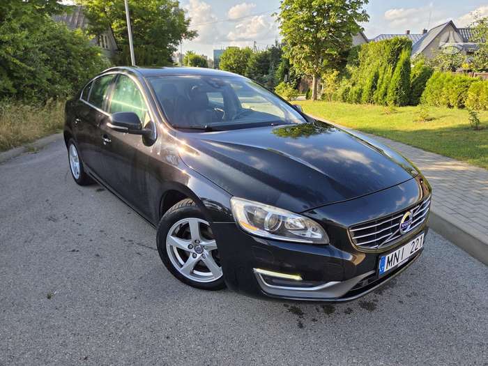 Volvo S60, 2.0 l., Седан