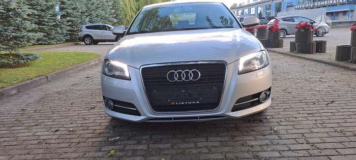Audi A3, 1.6 l., Хэтчбек