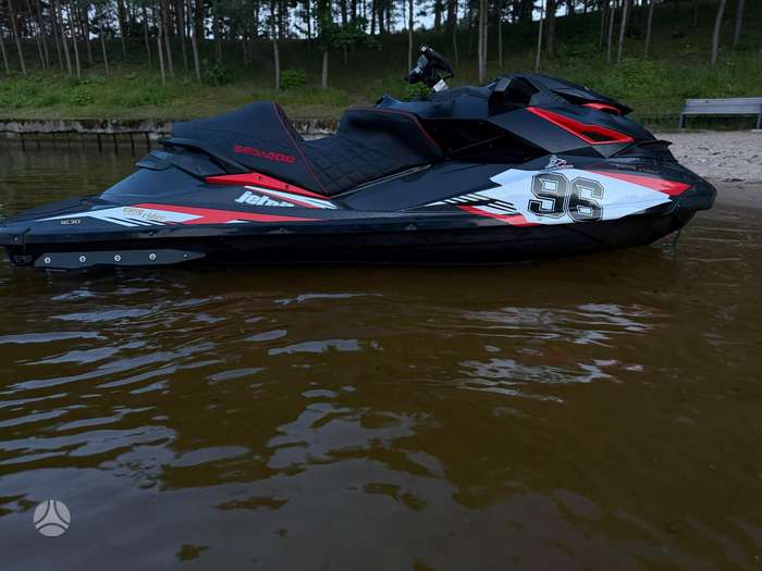 Sea-Doo RXP300, водные мотоциклы