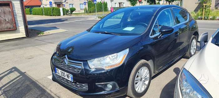 Citroen DS4, 1.6 l., hatchback