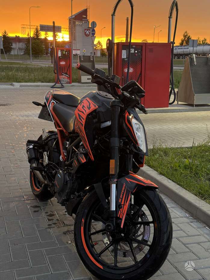 KTM Duke 390cc, street / classic