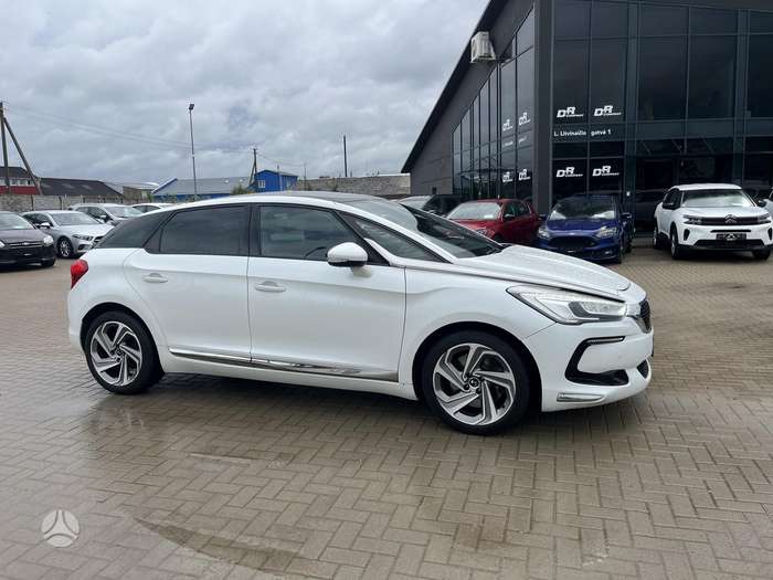 Citroen DS5, 2.0 l., hatchback