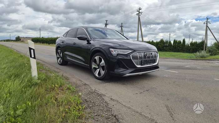Audi e-tron, 94 kWh, kita