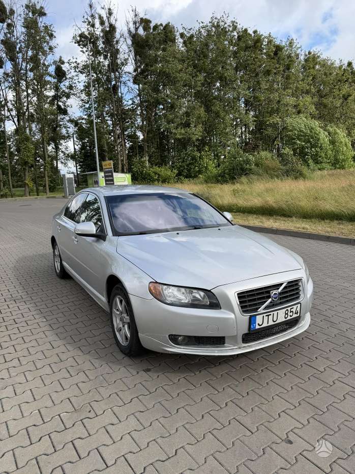 Volvo S80, 2.4 l., Седан