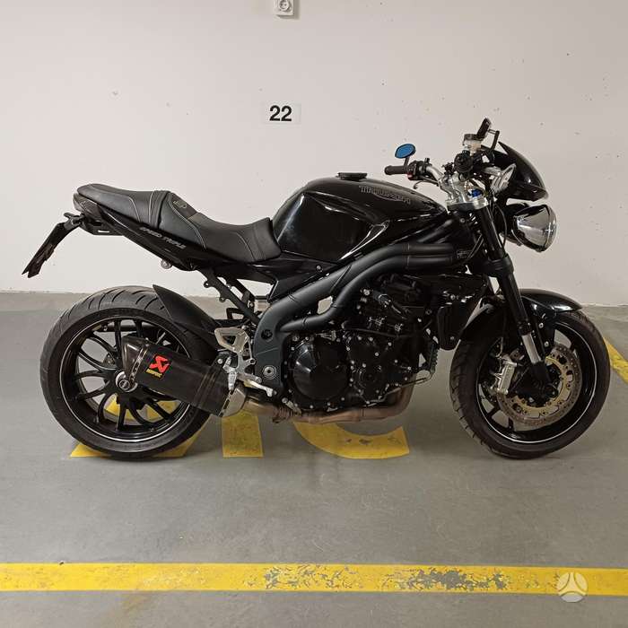 Triumph Speed Triple 1050cc, street / classic