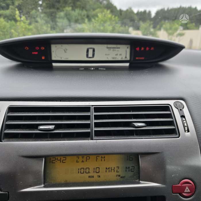Citroen C4, 1.6 l., Хэтчбек