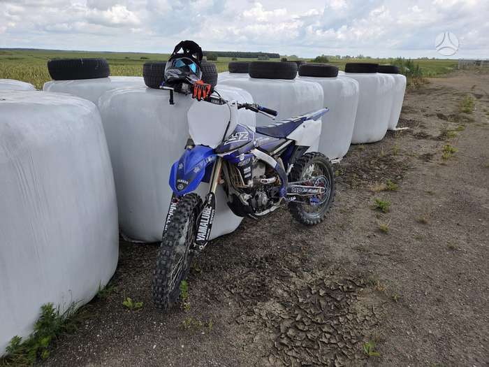 Yamaha YZ 450cc, motocross