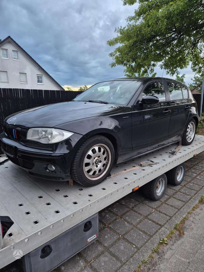 BMW 118, 2.0 l., hatchback