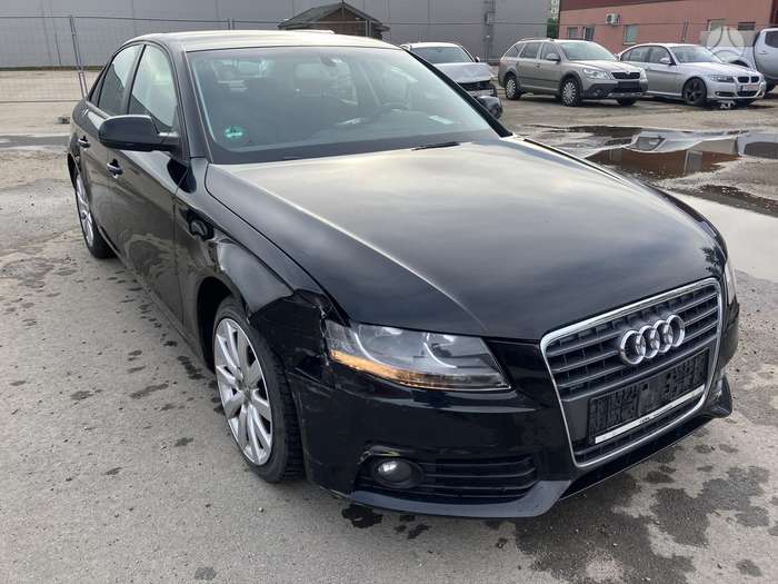 Audi A4, 2.7 l., Седан