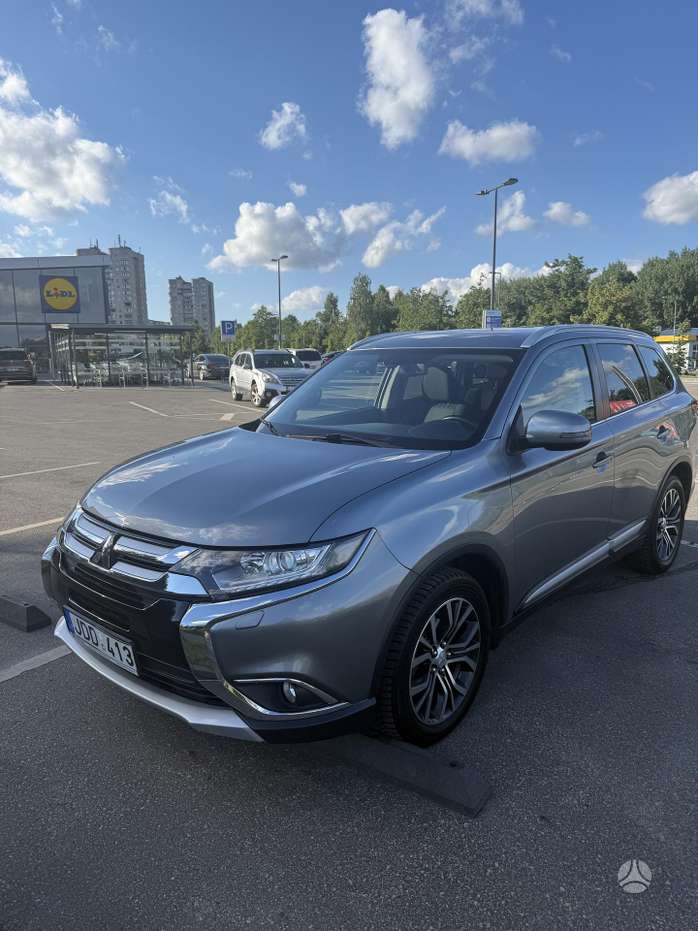 Mitsubishi Outlander, 2.0 l., off-road / crossover