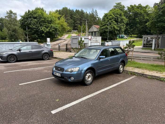 Subaru Outback, Универсал