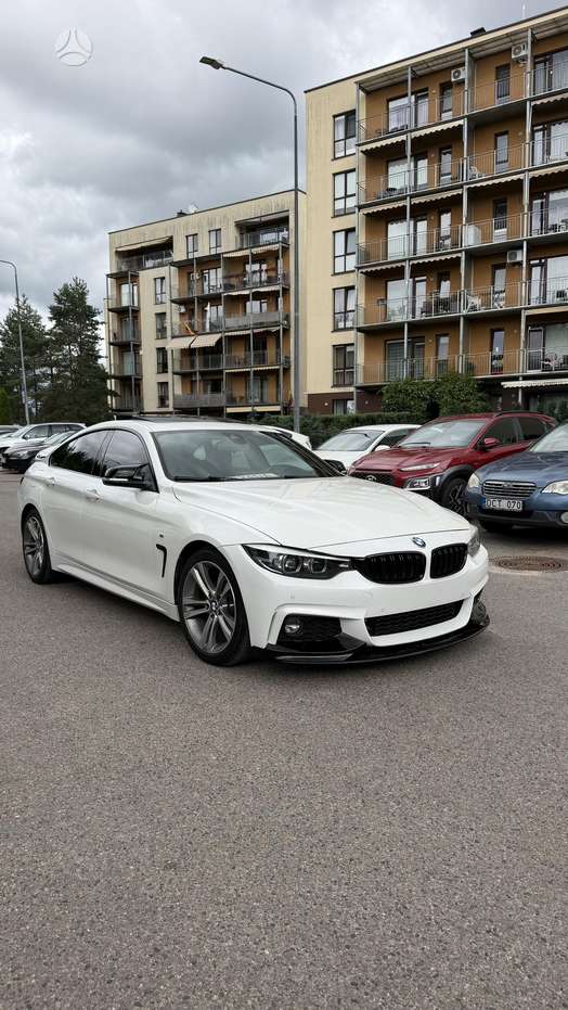 BMW 430, hatchback