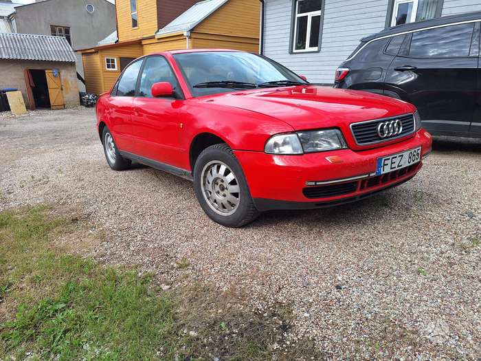 Audi A4, 1.9 l., Седан